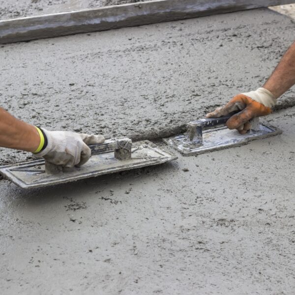 Why Hiring Local Flooring Experts in Saudi Arabia is a Smart Choice